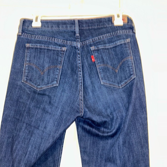 Levi’s straight leg jeans - Picture 2 of 3